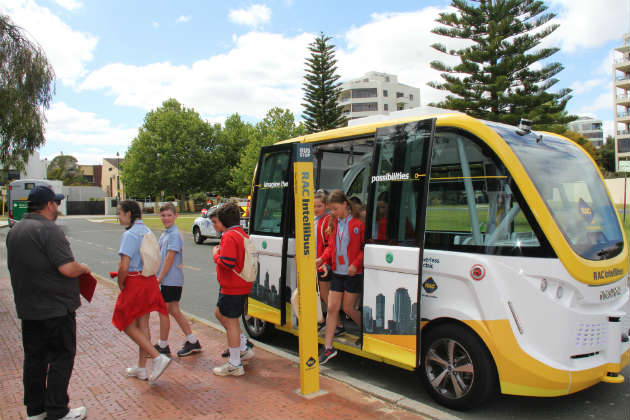 Students on Intellibus