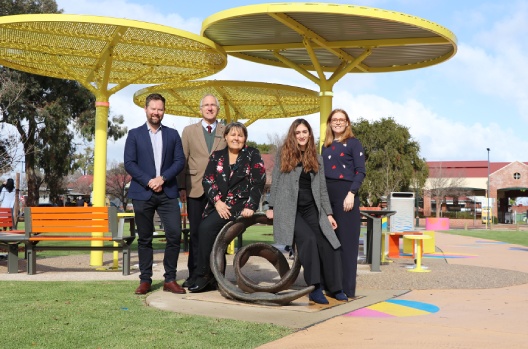 Gosnells and Reconnect reps posing for photo