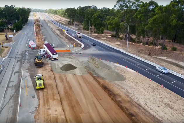 Mitchell Freeway extension being built