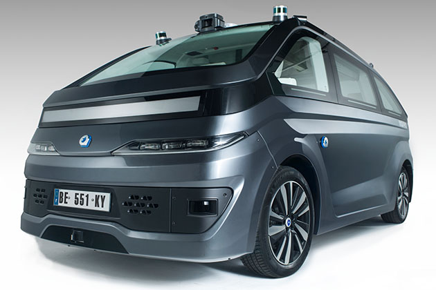 The dark grey Nayva Autonom driverless car from the front