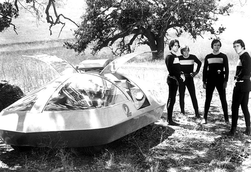 Logan’s Run: Although it was set in the year 2274, in this 1976 film the car’s design would be considered ‘vintage’ nowadays. But the creators of Logan’s Run were on the right track with driverless technology. The pod car was the brainchild of legendary custom designer Dean Jeffries, whose creations were also featured in movies including the Blues Brothers. The pod cars also use fictional hovercraft technology in this sci-fi classic. 