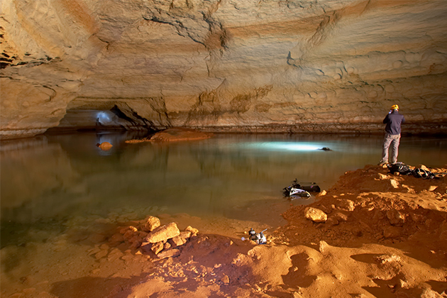 A lake in the Cocklebiddy cave system 
