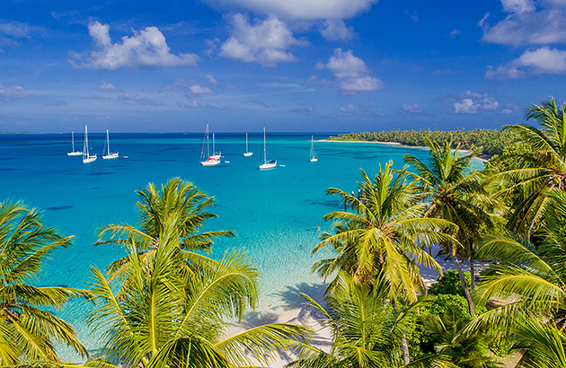 Cocos Keeling Islands yachts in a bay