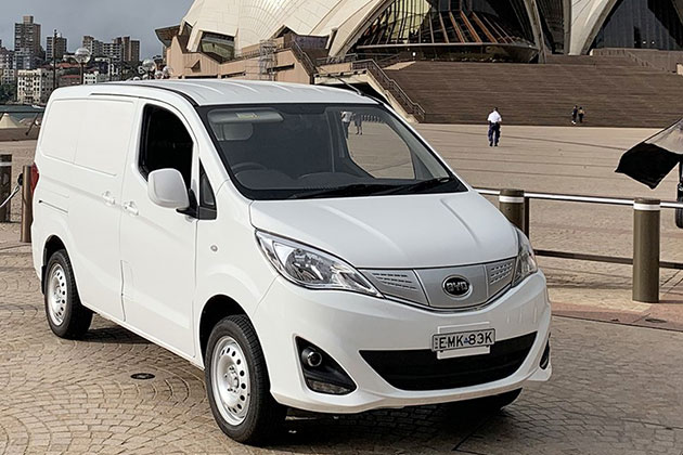 BYD T3 in front of Sydney Opera House
