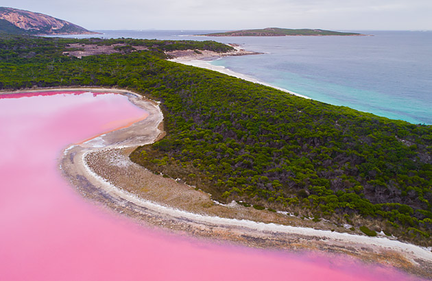 Lake Hillier - pink lake - off Esperance