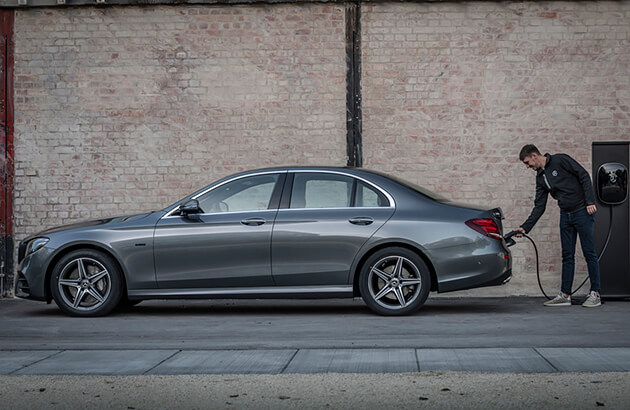 2022 Mercedes Benz E300e-PHEV plugin hybrid car