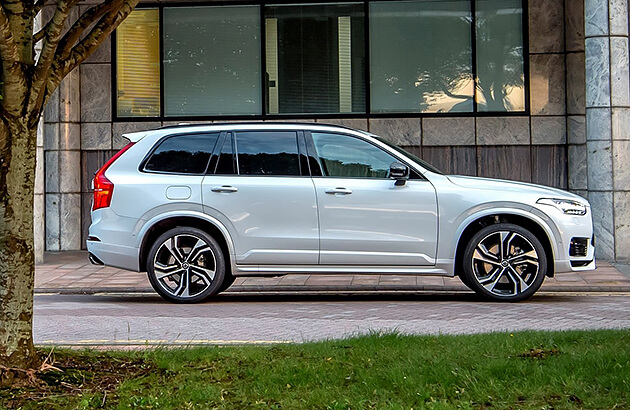 2022 Volvo XC90 plugin hybrid SUV