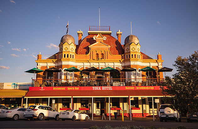 The exterior of the York Hotel in Kalgoorlie