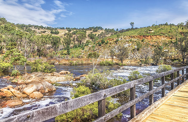 The bridge over Bells Rapids