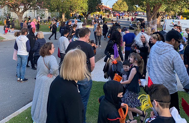 A street-full of trick or treaters in Elstree Avenue, Mount Lawley