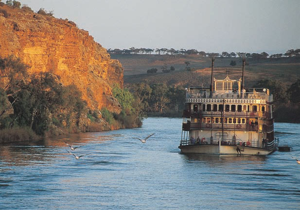 Cruising along the Murray River