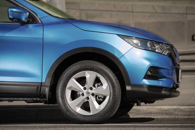 2020 Nissan QASHQAI blue