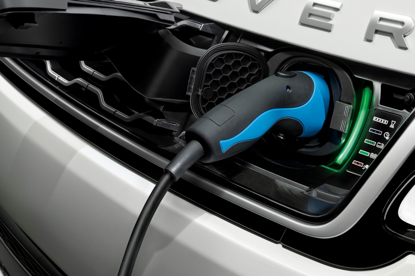 2019 Range Rover Sport PHEV HSE electric charger