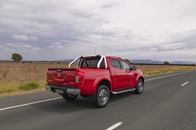 30-10-2018_publicpolicy_carreviews-2018Navara-side-630x419