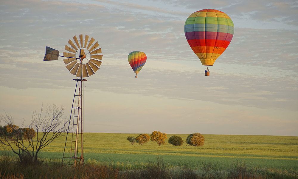 Hop in a hot air balloon and discover Northam and the Avon Valley